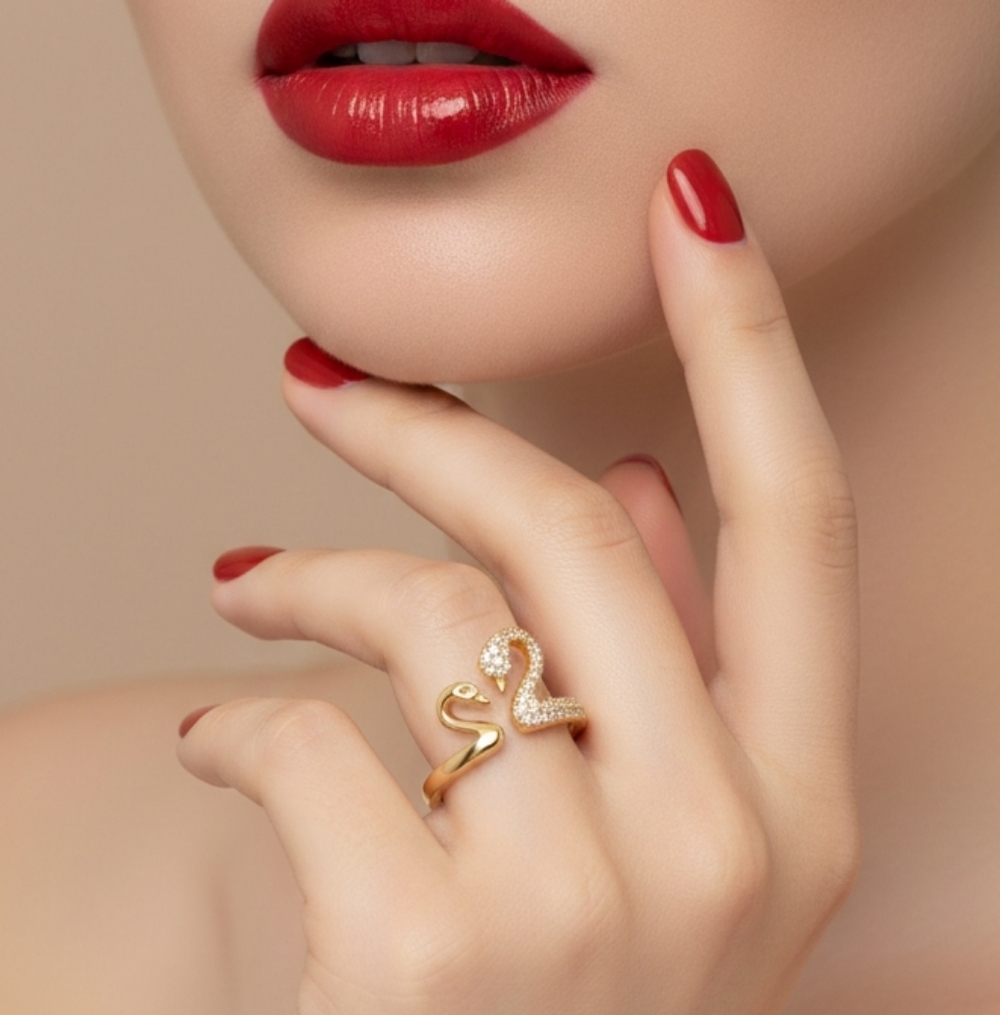 Swan Love ❤️ 🦢Gold Ring